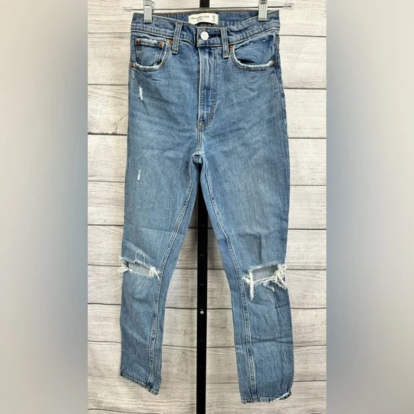 Abercrombie and Fitch Jeans - Picture 2 of 3